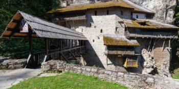 Manastir Crna Reka Tutin